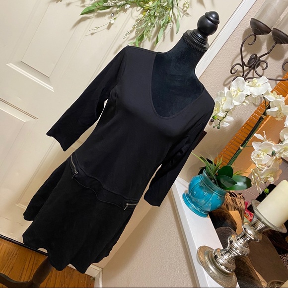 Neiman Marcus Shift Style Front Pockets 3/4” Arm - Picture 4 of 8